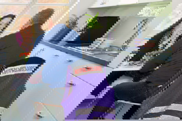 Hinter den meisten Einsätzen der Notfallseelsorge steht die stille Katastrophe im dritten Stock, nicht der schwere Unfall auf der Bundesstraße.