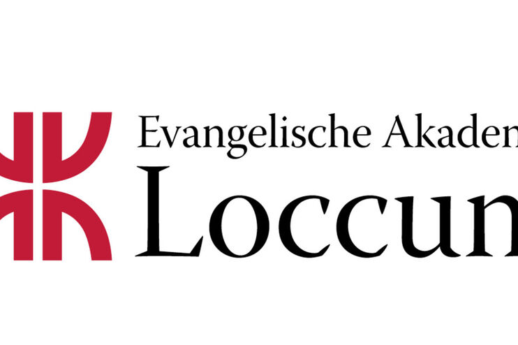 vier rote Boegen. Daneben steht: Evangelische Akademie Loccum