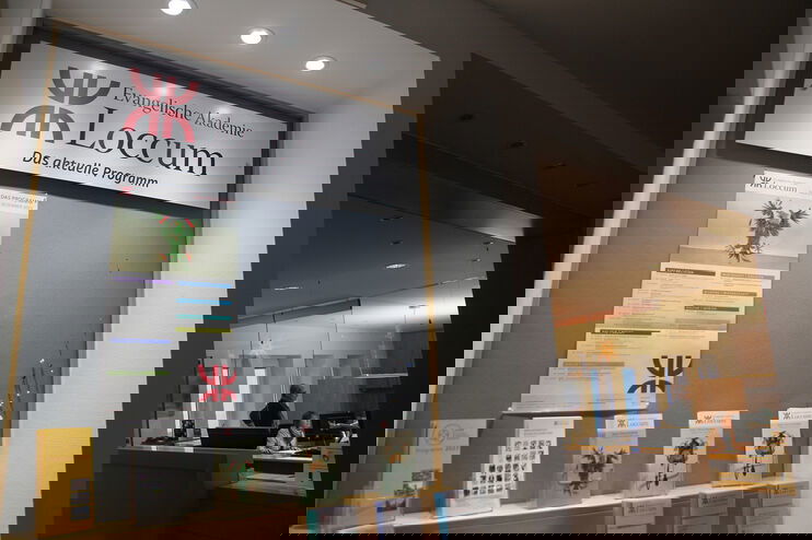 Pinnwand in der Evangelischen Akademie Loccum.